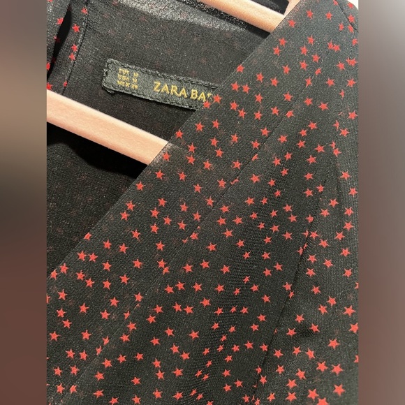 Zara dress with stars. Size M. Open sleeve - Picture 2 of 4